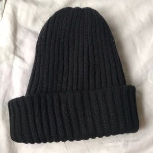 Black H&M Beanie